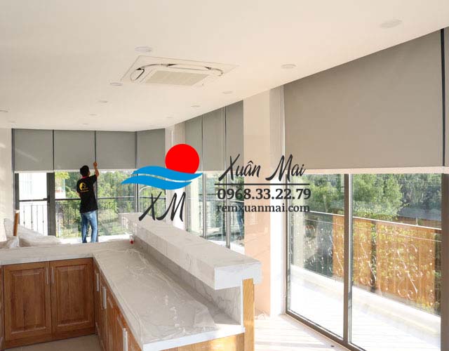 Rèm che nắng ban công