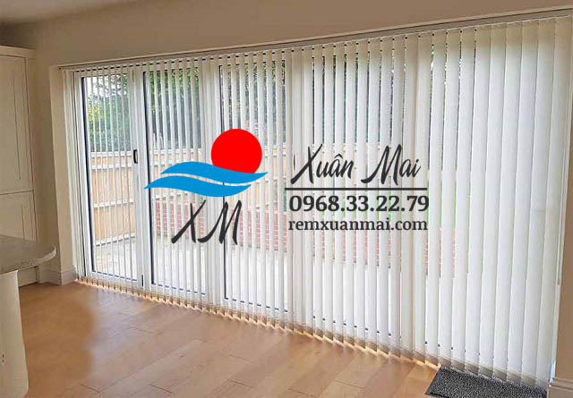 Rèm kéo dọc hiện đại