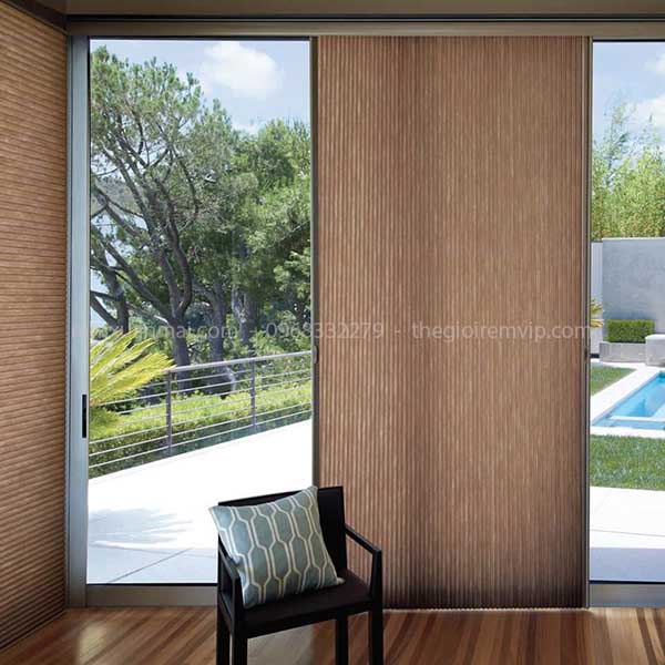 Cửa lưới kết hợp rèm tổ ong